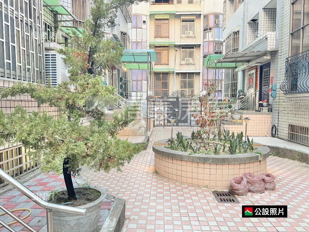 建平面寬車墅朝南舒適房屋室內格局與周邊環境
