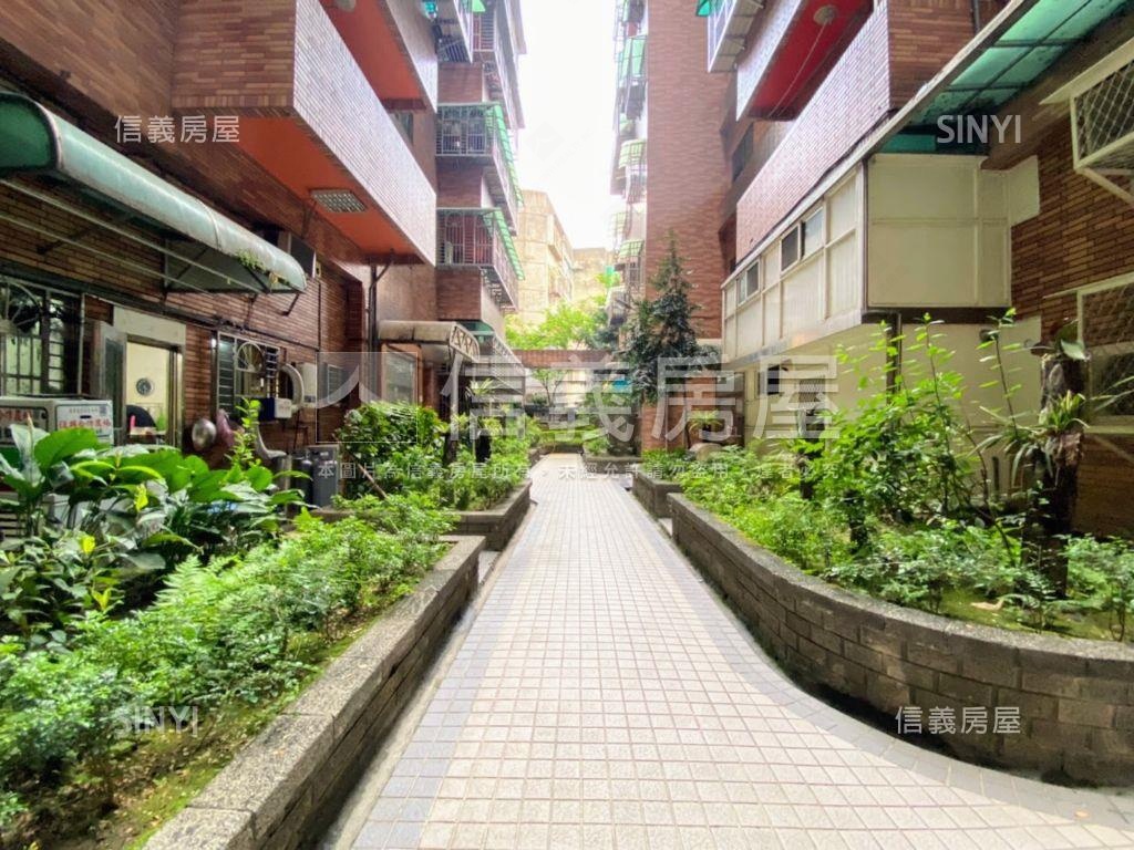 藝術季節·前後陽台大兩房房屋室內格局與周邊環境