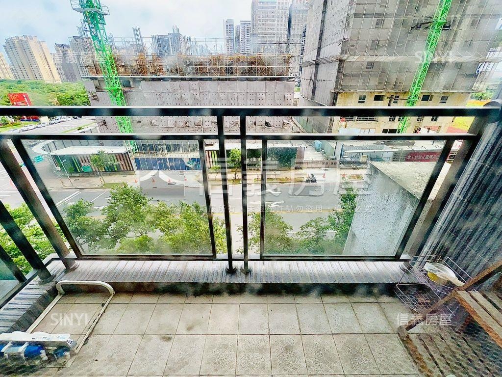 金捷市邊間三房平面車位房屋室內格局與周邊環境