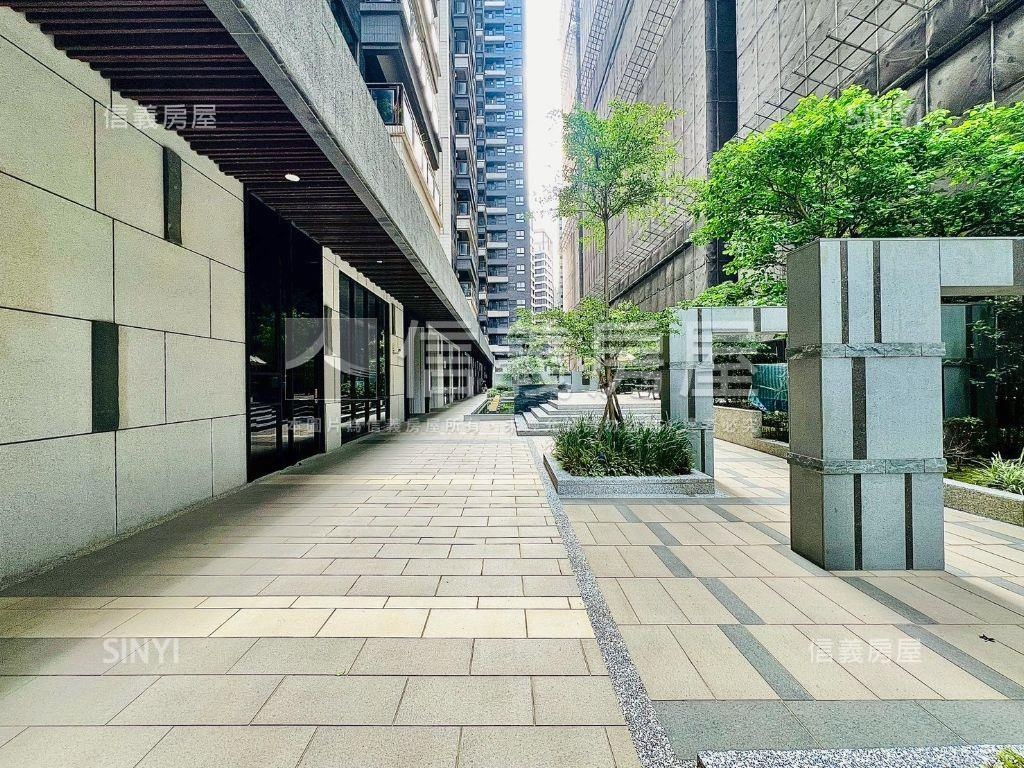 金捷市邊間三房平面車位房屋室內格局與周邊環境