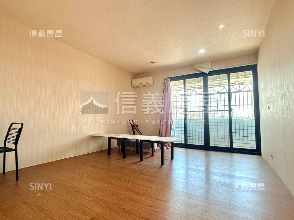 鳳仁路店面住家兩相宜透天房屋室內格局與周邊環境