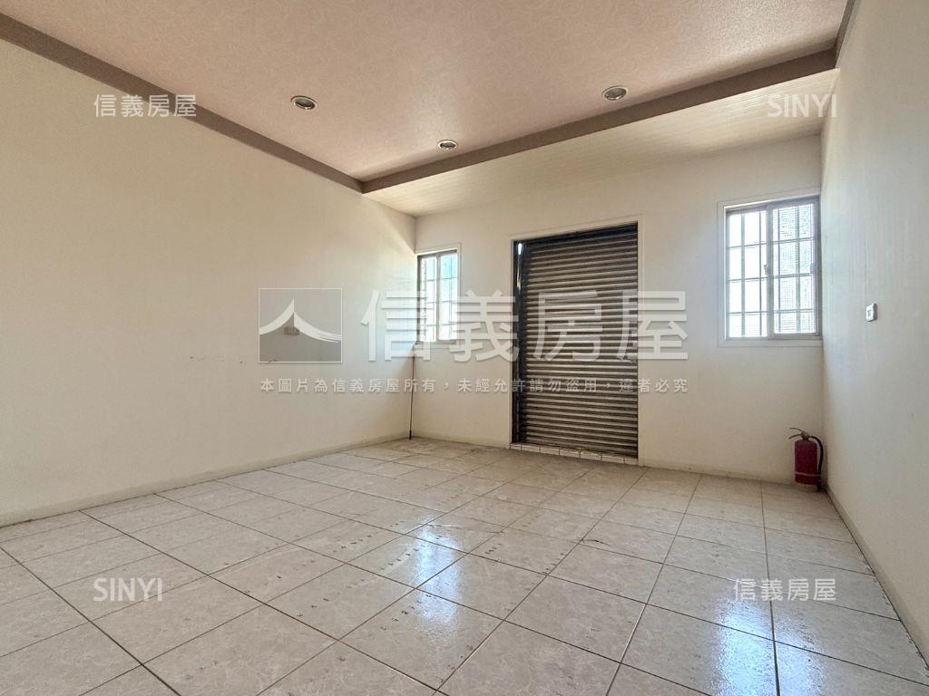 鳳仁路店面住家兩相宜透天房屋室內格局與周邊環境