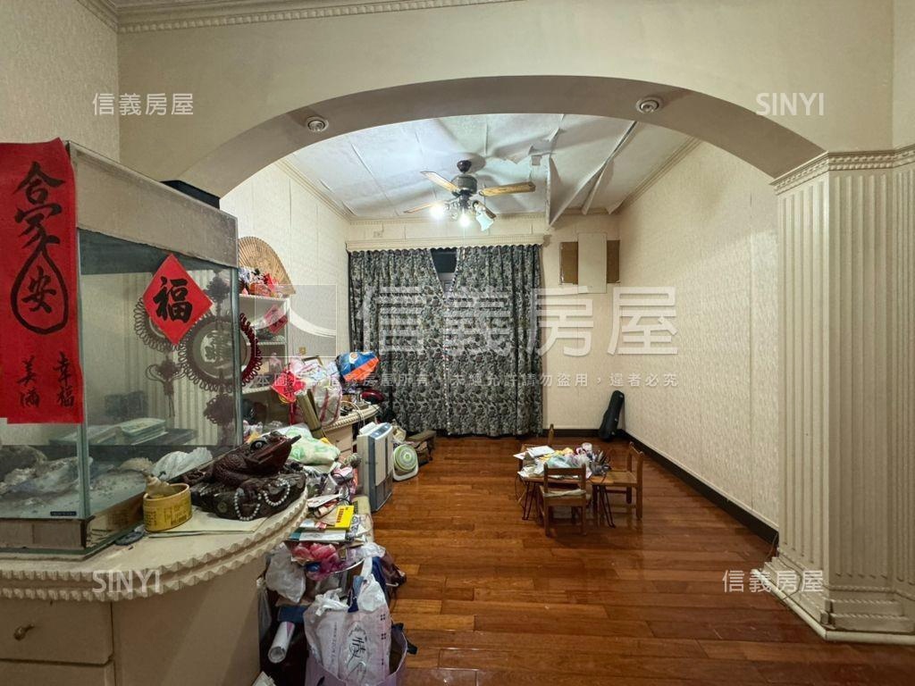 新接⭐雙捷運⭐公寓三樓房屋室內格局與周邊環境