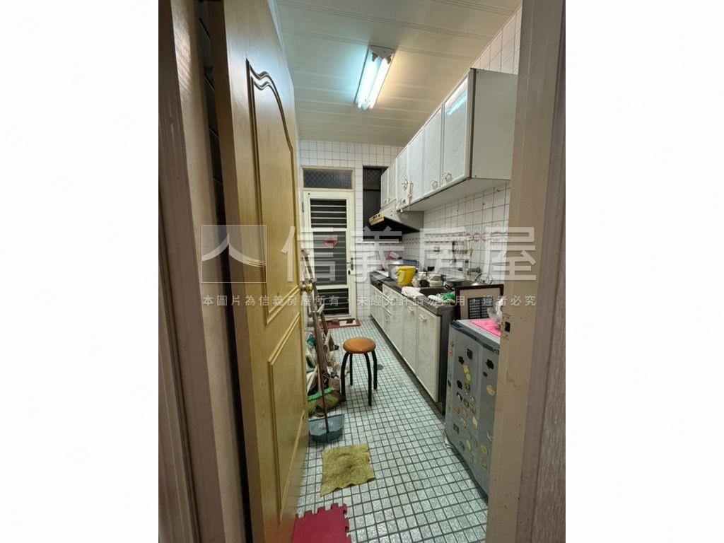 新接⭐雙捷運⭐公寓三樓房屋室內格局與周邊環境