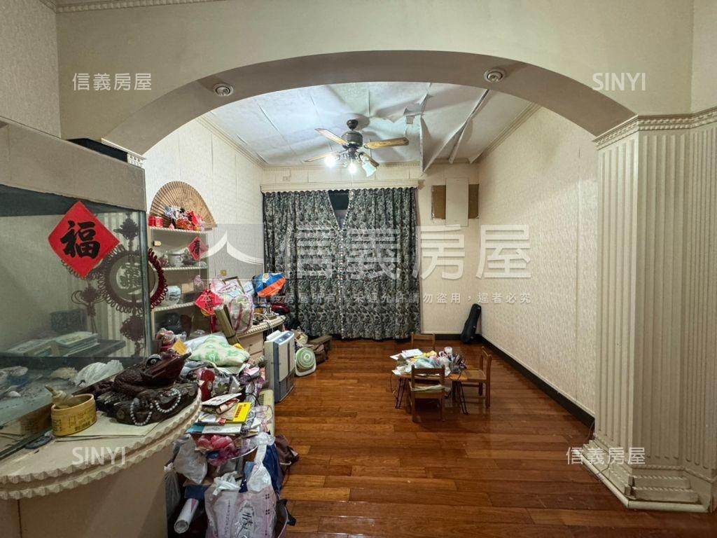 新接⭐雙捷運⭐公寓三樓房屋室內格局與周邊環境