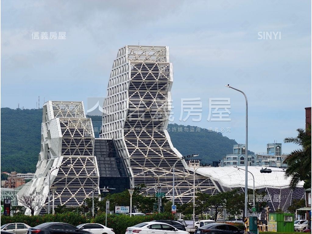 專任賠售港灣１號院高樓層房屋室內格局與周邊環境