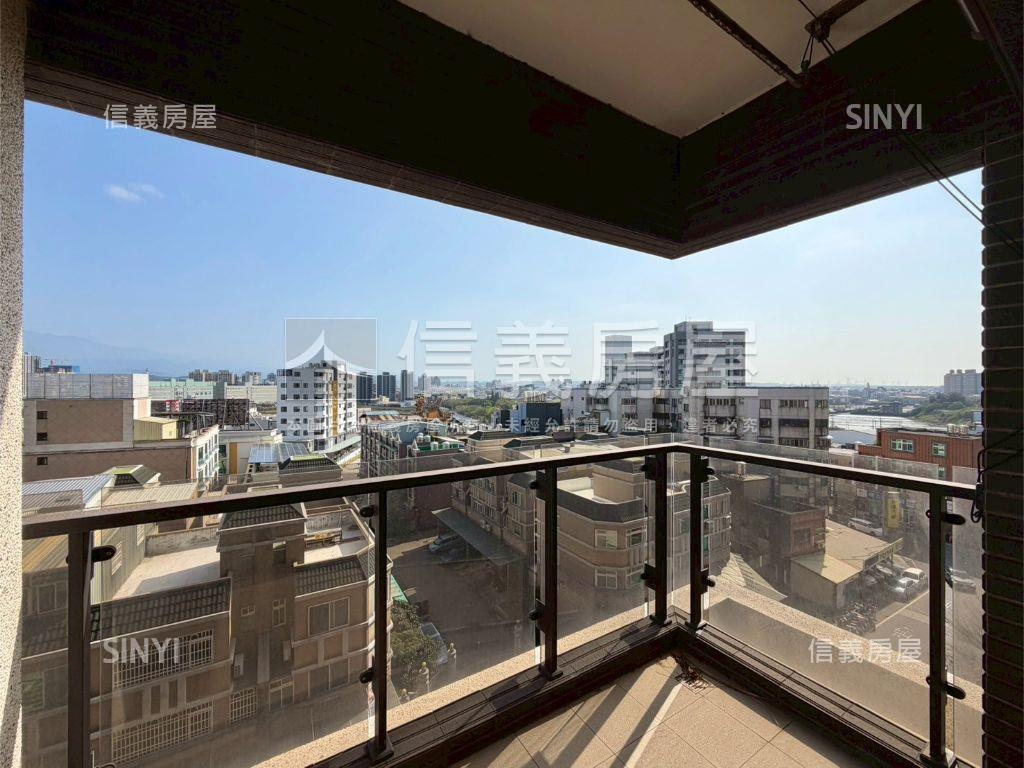 有謙邊間坐北朝南三房車位房屋室內格局與周邊環境