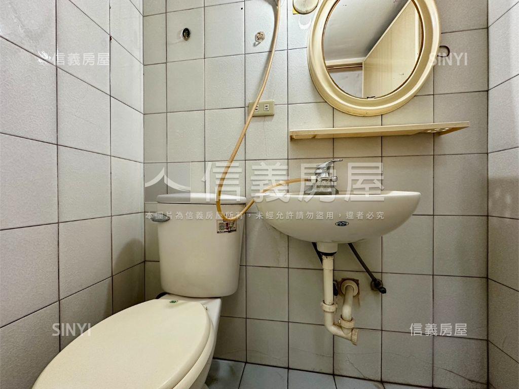 瑞隆便利居｜邊間採光透店房屋室內格局與周邊環境