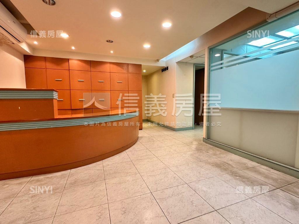 復北二樓角窗辦住房屋室內格局與周邊環境