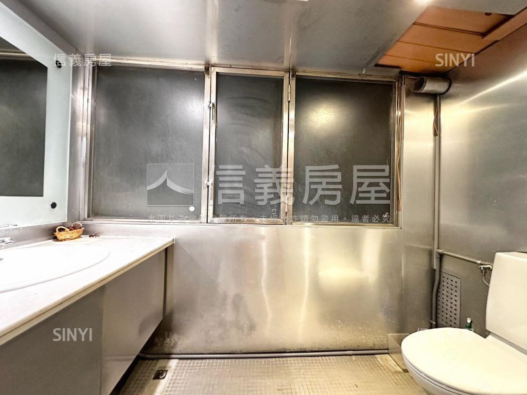 復北二樓角窗辦住房屋室內格局與周邊環境