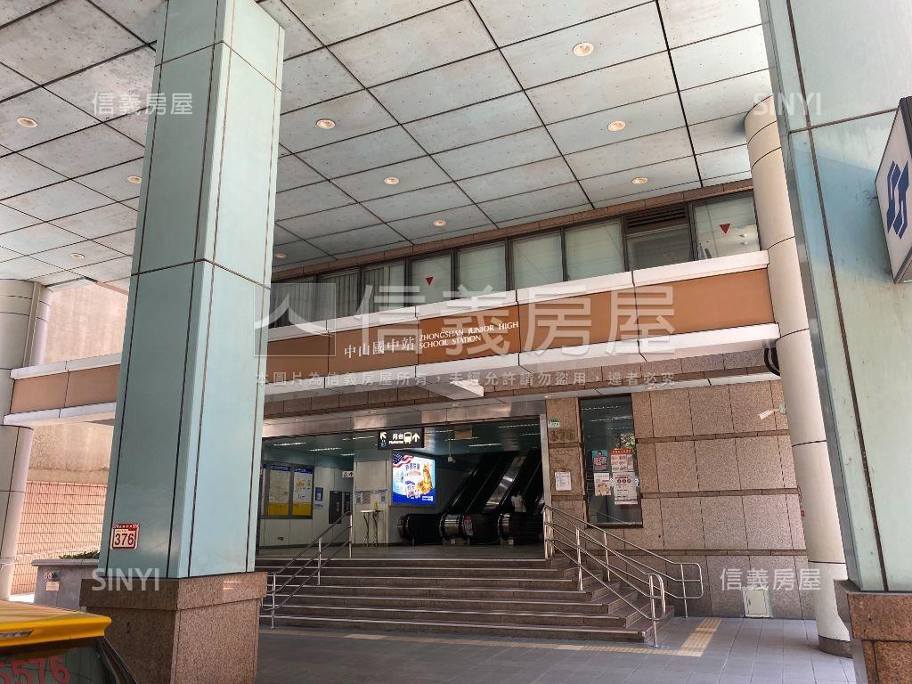 復北二樓角窗辦住房屋室內格局與周邊環境