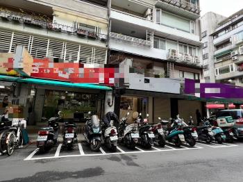 中山國中捷運面寬金店