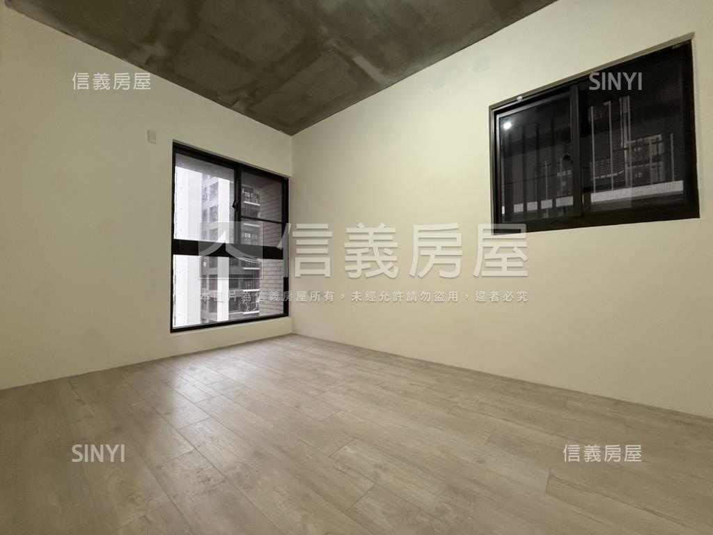 國泰ＭＯＳＴ四房雙平車房屋室內格局與周邊環境