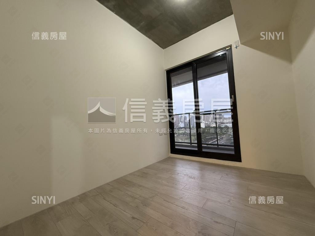 國泰ＭＯＳＴ四房雙平車房屋室內格局與周邊環境