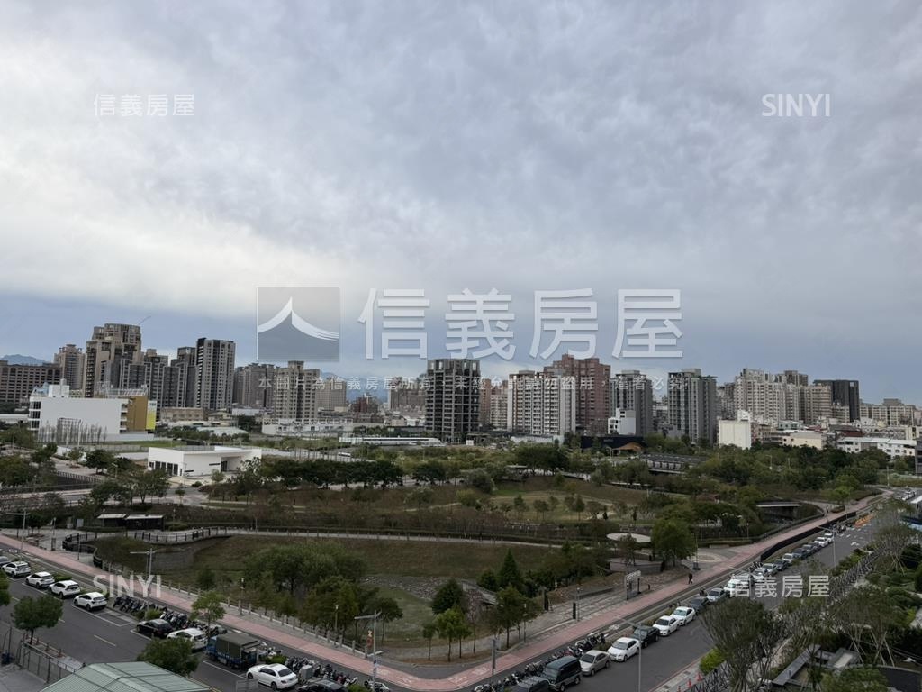 國泰ＭＯＳＴ四房雙平車房屋室內格局與周邊環境