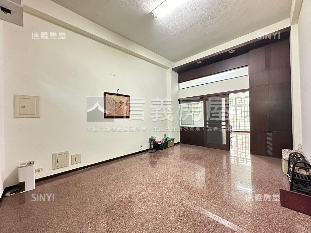 復興學區～面公園採光店住房屋室內格局與周邊環境