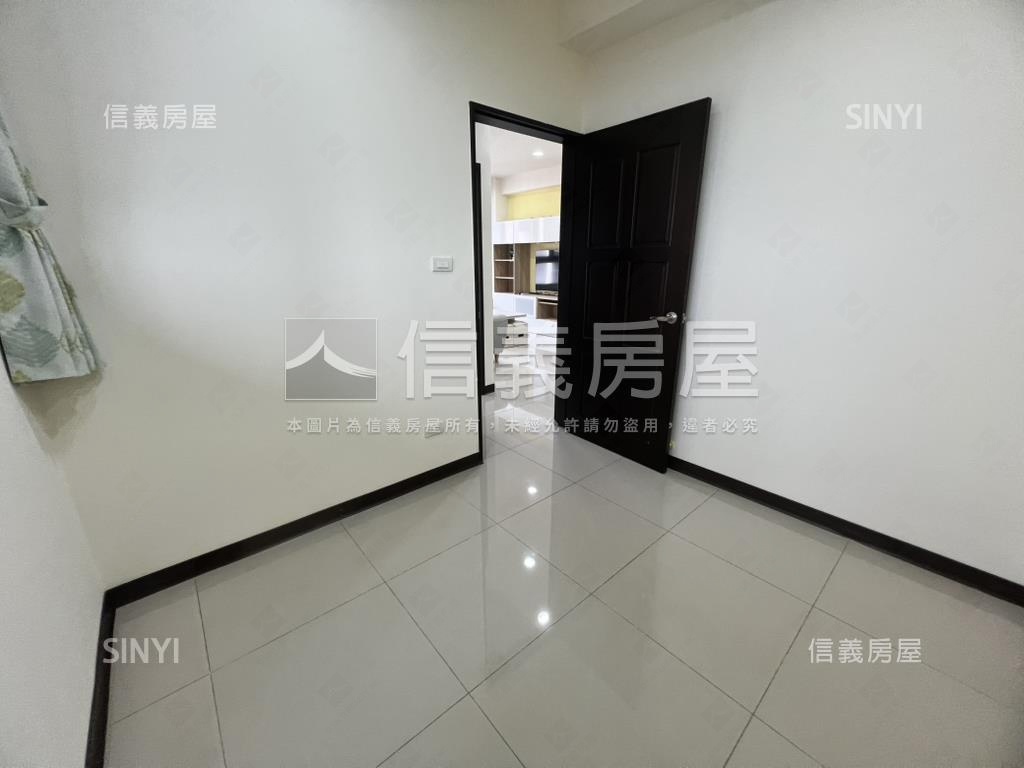協和星視界次頂樓兩房車位房屋室內格局與周邊環境