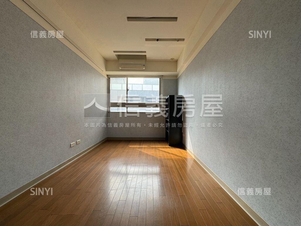 劍橋陽光緩緩三房房屋室內格局與周邊環境