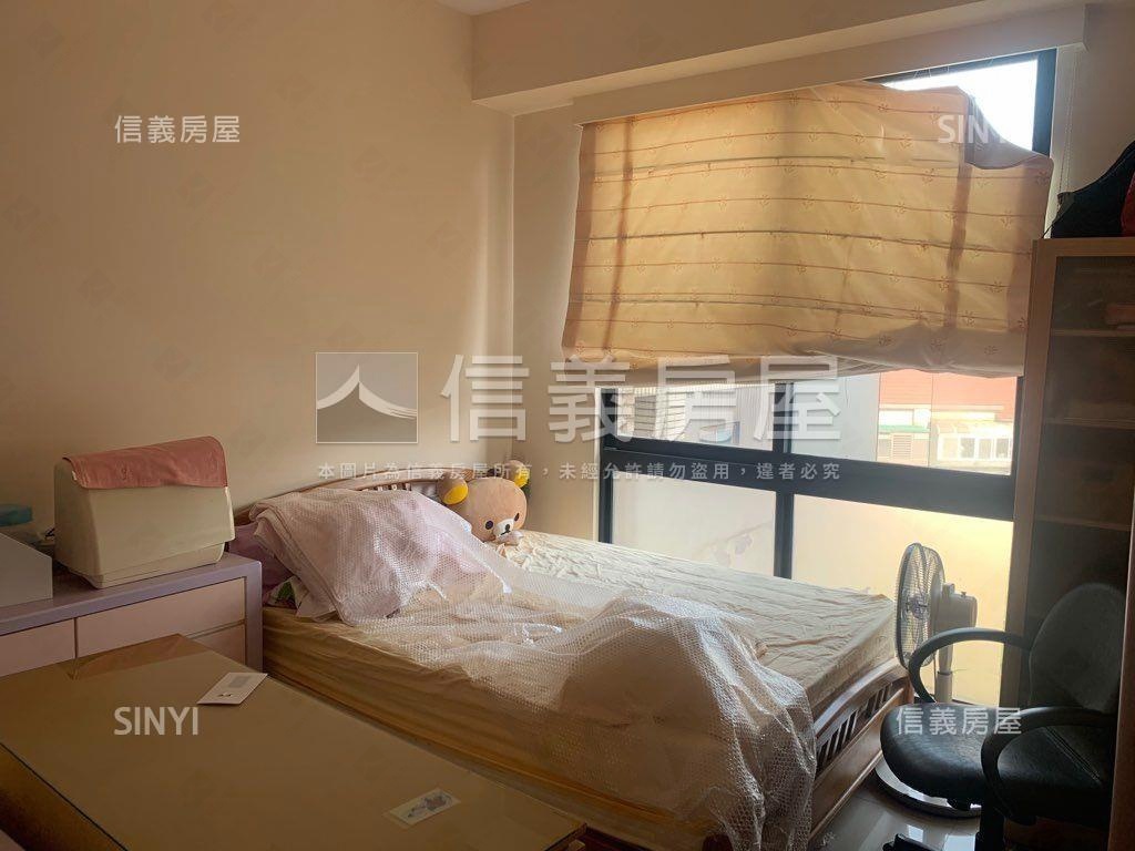 稀有綠華濃三房帶車位房屋室內格局與周邊環境
