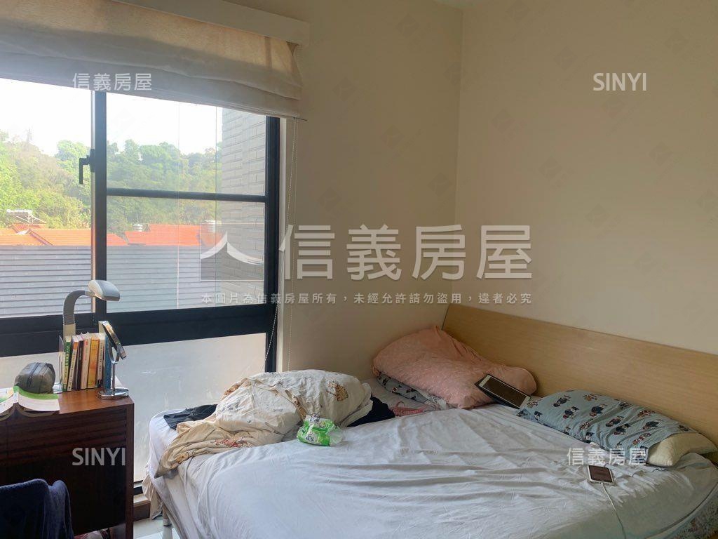 稀有綠華濃三房帶車位房屋室內格局與周邊環境