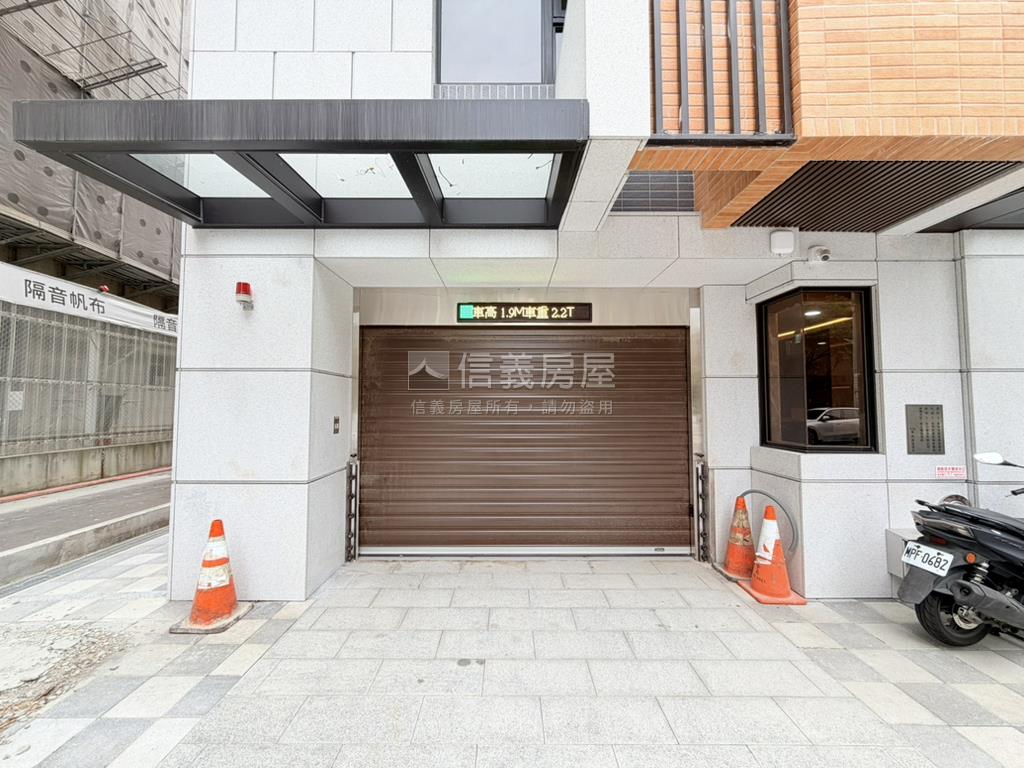 仁愛旭幸福兩房車位房屋室內格局與周邊環境
