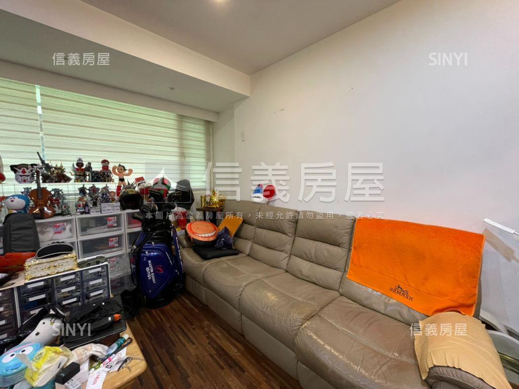 龍安龍門校園旁方正靓三房房屋室內格局與周邊環境