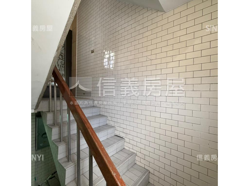 龍安龍門校園旁方正靓三房房屋室內格局與周邊環境