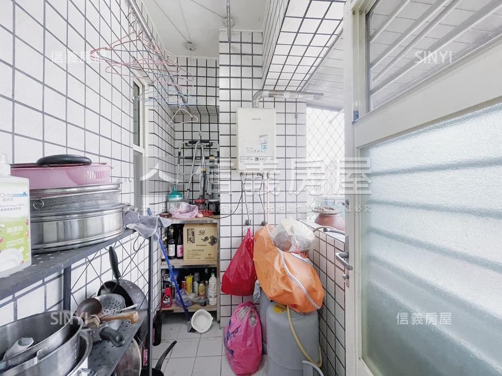 滿庭芳雙衛開窗＊飛閣流丹房屋室內格局與周邊環境