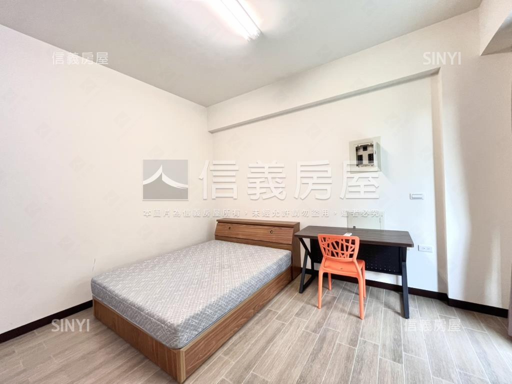 近南科間間套房傳統美墅房屋室內格局與周邊環境