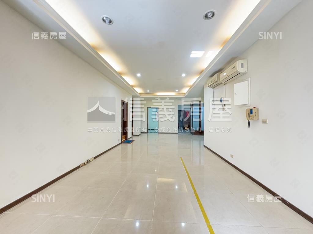 中央新村一層一戶四房車位房屋室內格局與周邊環境