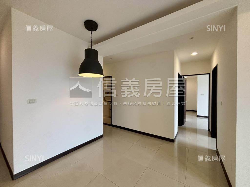 新橫濱制震朝南景觀三房房屋室內格局與周邊環境