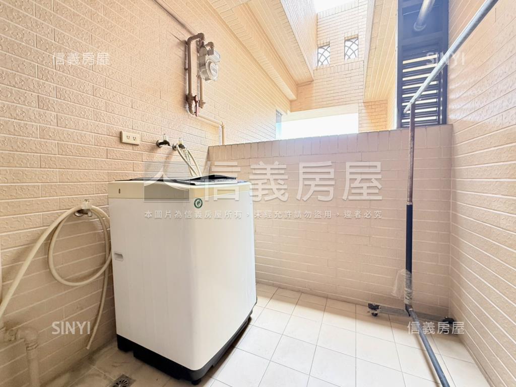 文化高峰會景觀三房平車房屋室內格局與周邊環境
