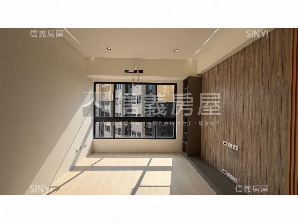 南崁精美三房車位房屋室內格局與周邊環境