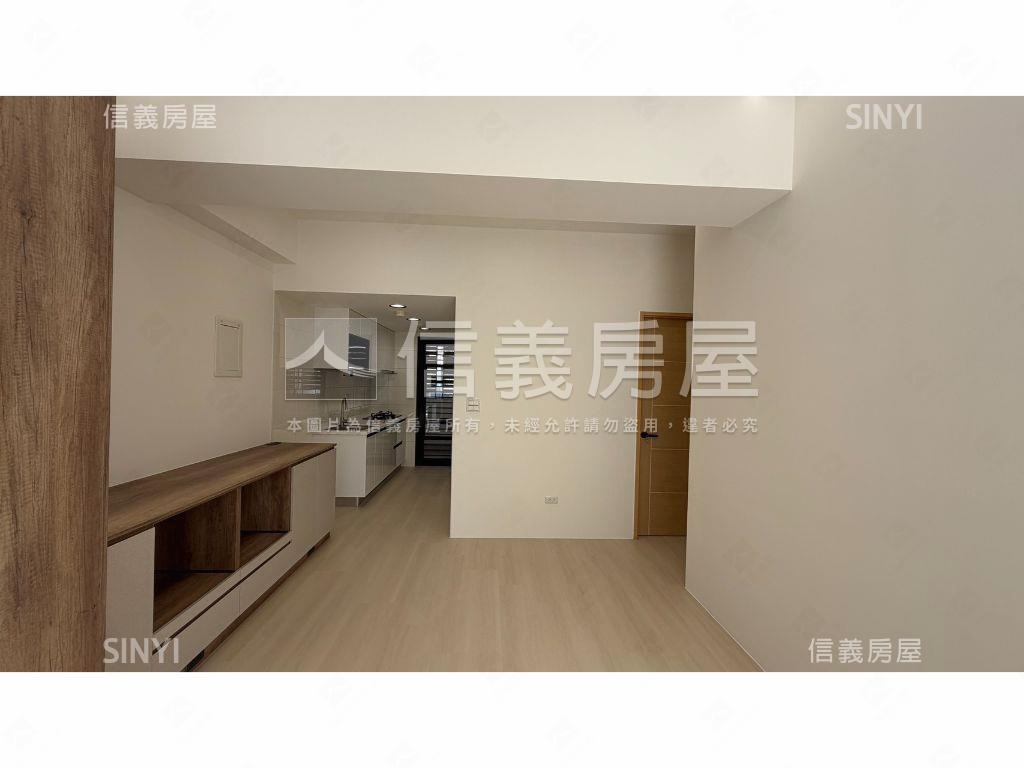 南崁精美三房車位房屋室內格局與周邊環境