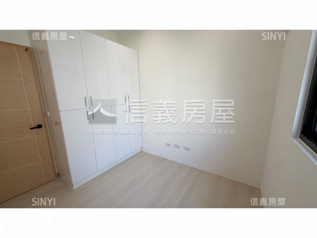南崁精美三房車位房屋室內格局與周邊環境