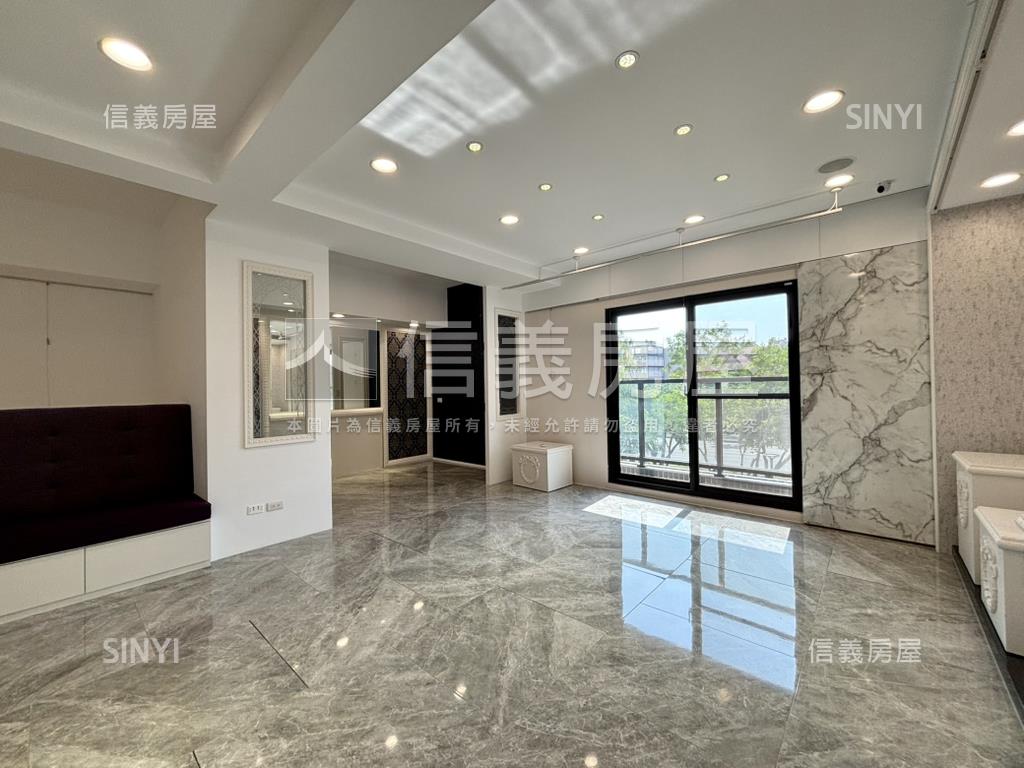 遠雄大面寬三角窗金鑽店面房屋室內格局與周邊環境