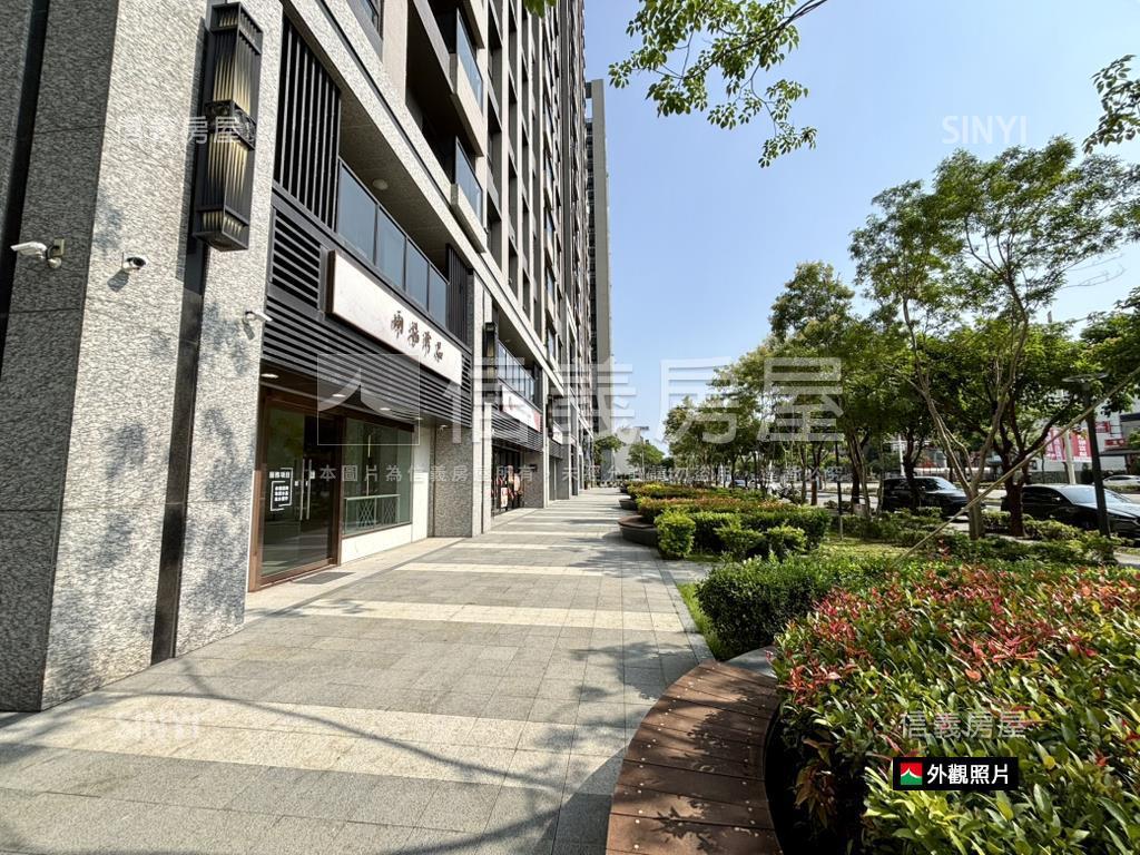 遠雄大面寬三角窗金鑽店面房屋室內格局與周邊環境