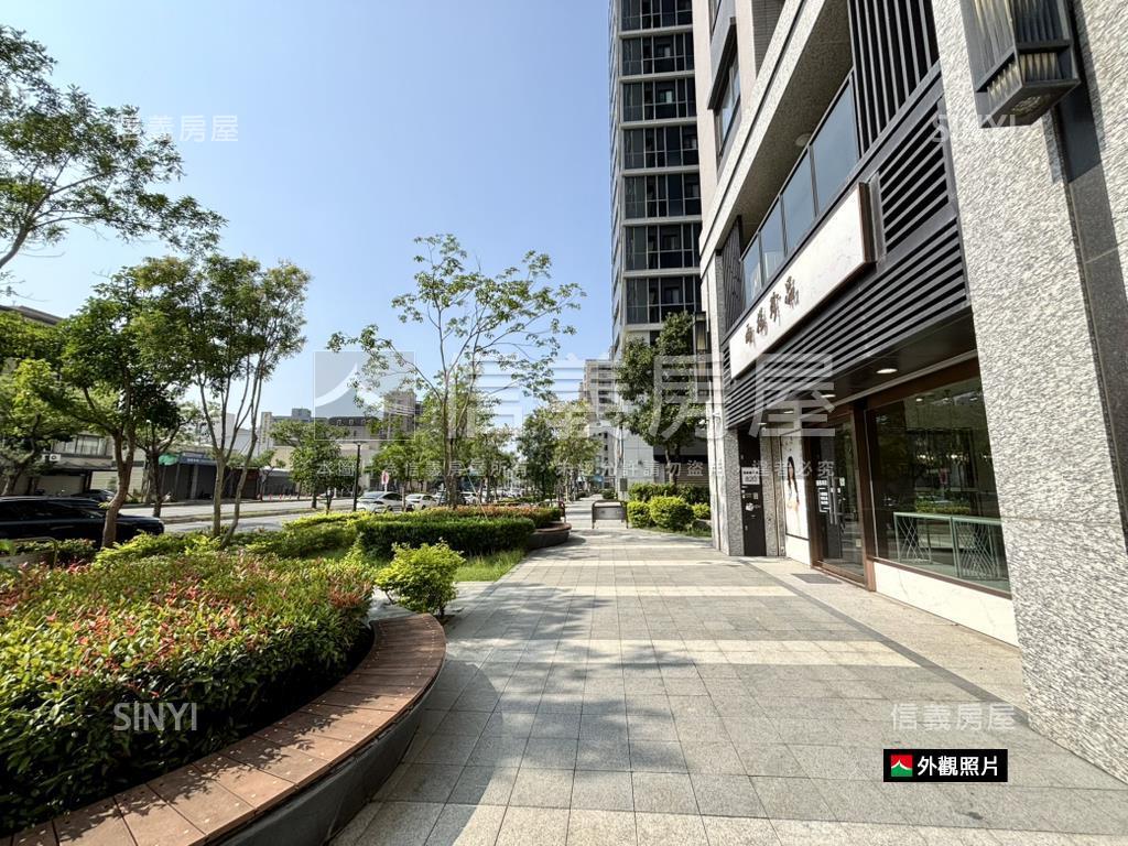 遠雄大面寬三角窗金鑽店面房屋室內格局與周邊環境