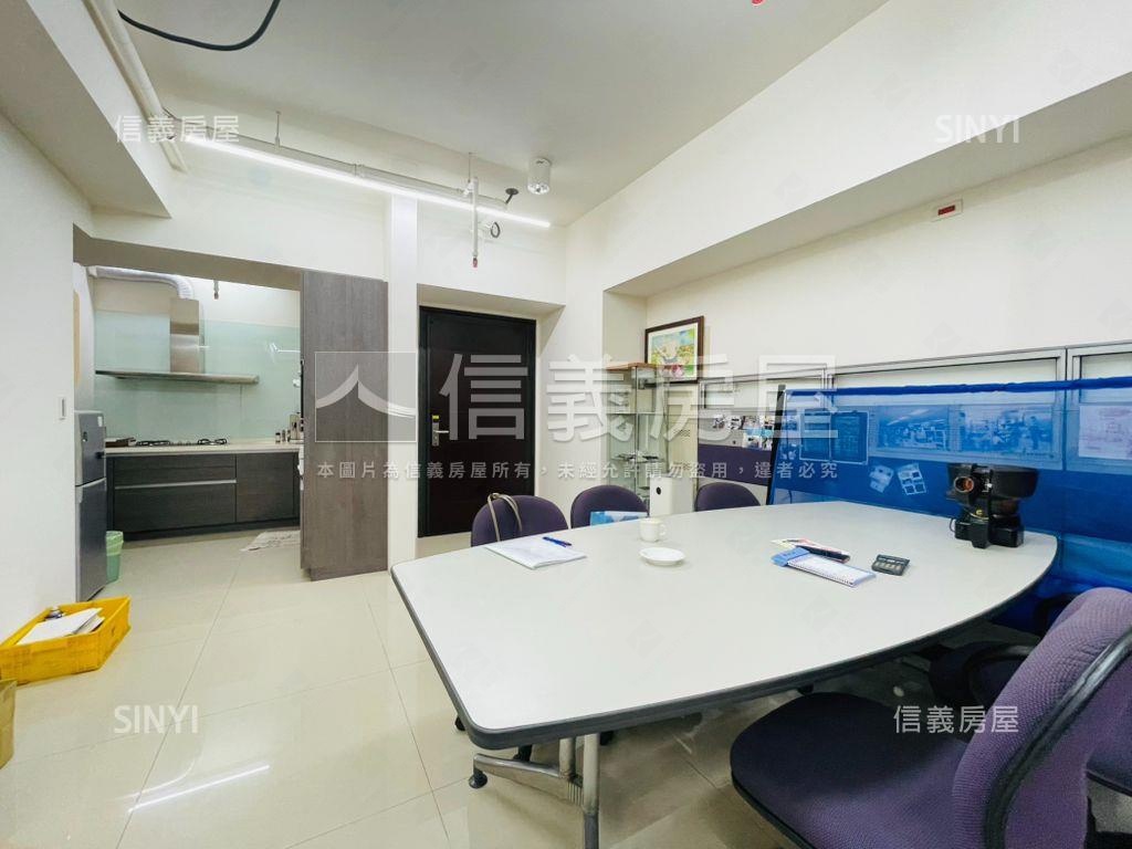 德鑫ＭＩＴ獨立露臺戶悠哉房屋室內格局與周邊環境