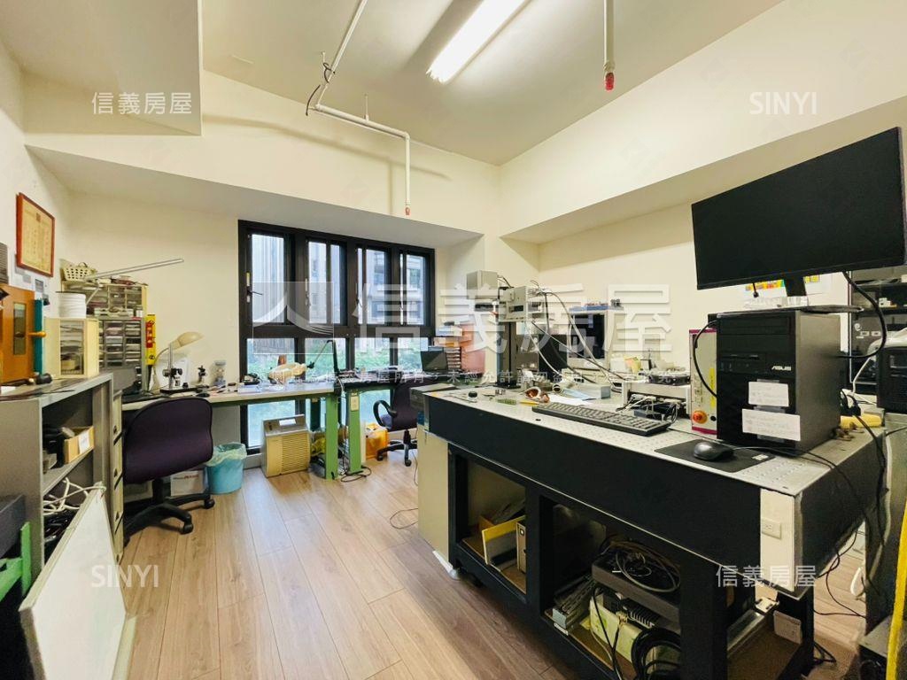 德鑫ＭＩＴ獨立露臺戶悠哉房屋室內格局與周邊環境