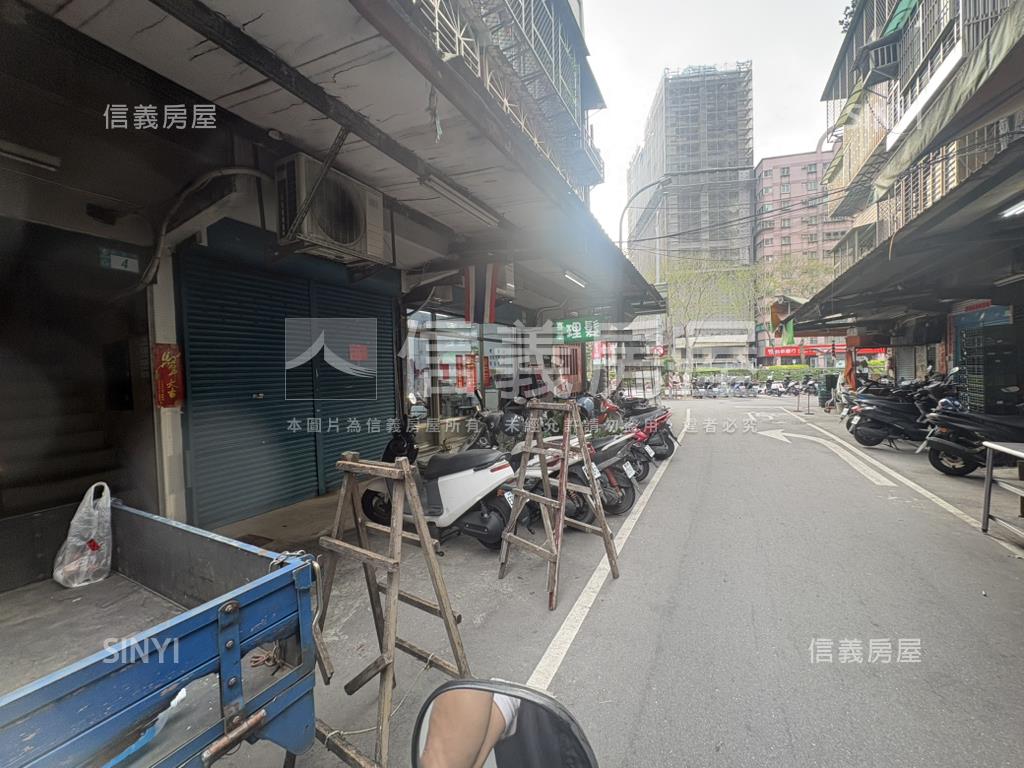 自重街一樓市場方正美店面房屋室內格局與周邊環境