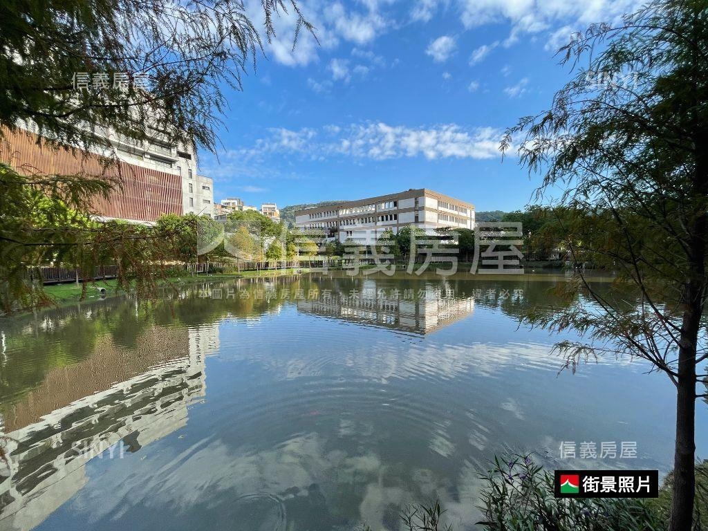新光奇岩傑仕堡四房車位房屋室內格局與周邊環境