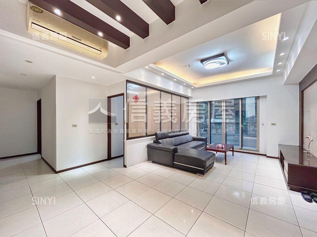 仙境傳說四房車位房屋室內格局與周邊環境