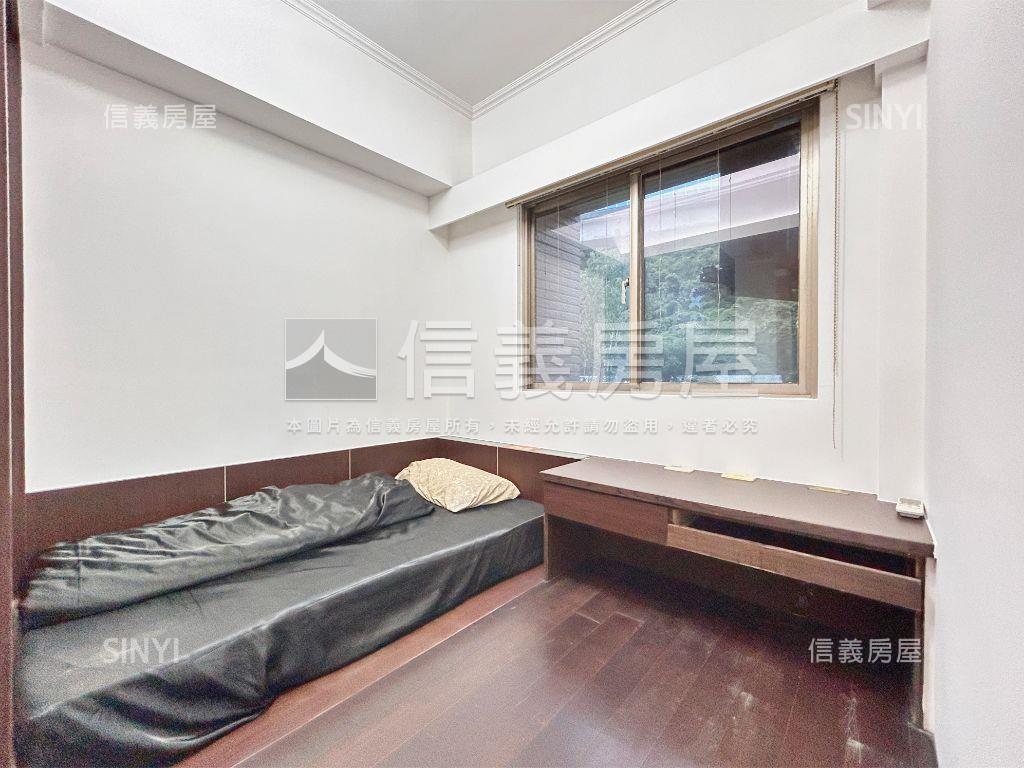 仙境傳說四房車位房屋室內格局與周邊環境