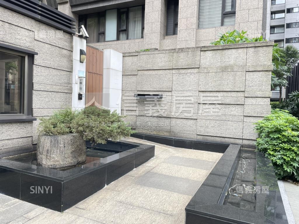 四季館美屋房屋室內格局與周邊環境