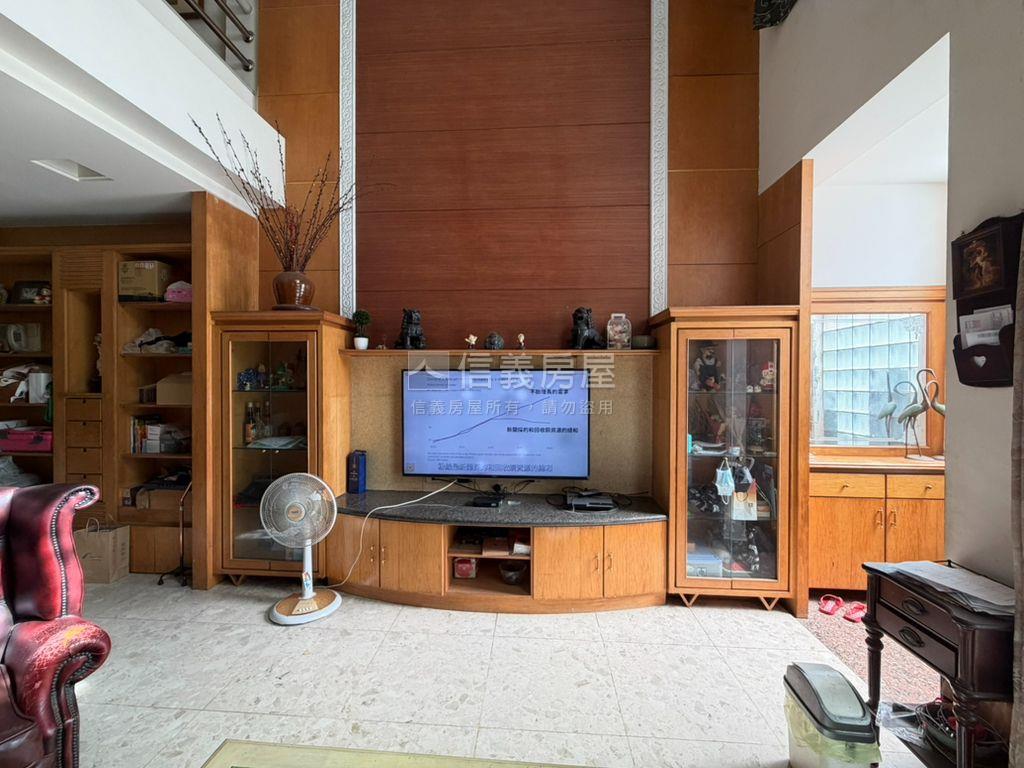 八期歐鄉翠平車大別墅房屋室內格局與周邊環境