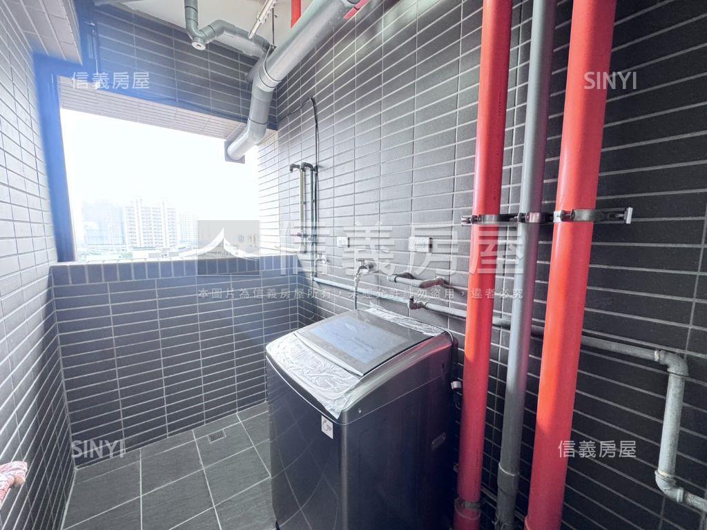 客運園區景觀發財兩房車位房屋室內格局與周邊環境