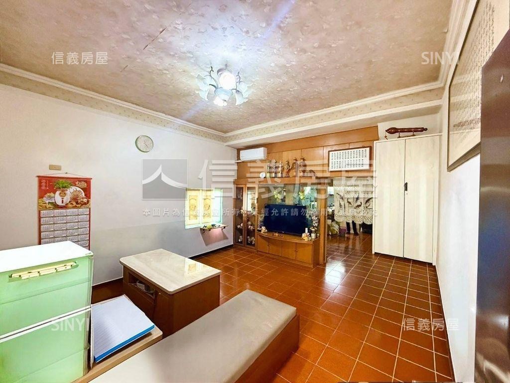 【必看】低總價邊間美透天房屋室內格局與周邊環境