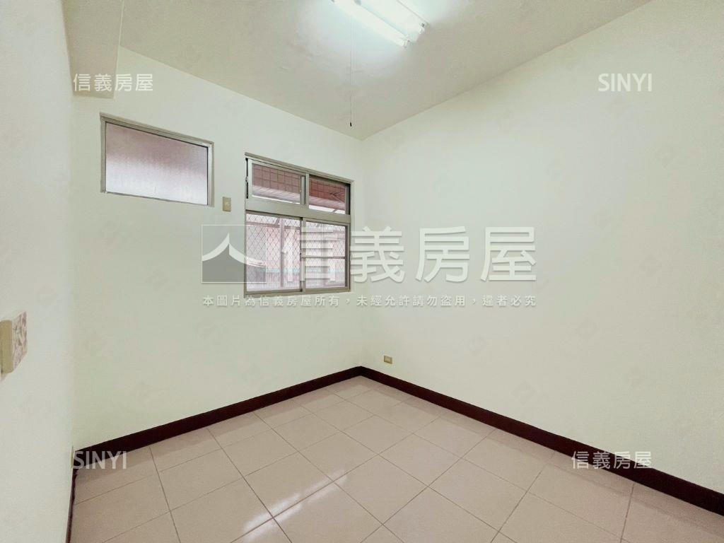 薪家坡低樓層三房房屋室內格局與周邊環境