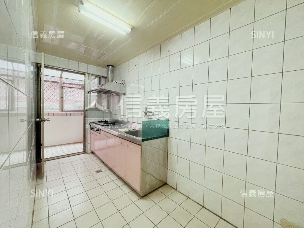 薪家坡低樓層三房房屋室內格局與周邊環境